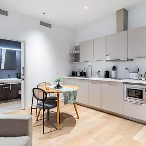 Appartamento Limehome Ronda De Capuchinos, Siviglia